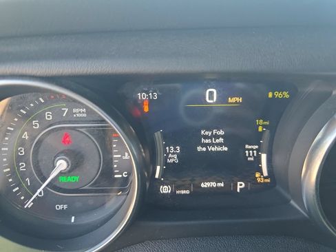 Used 2021 Jeep Wrangler Unlimited Sahara AWD/4WD image 29