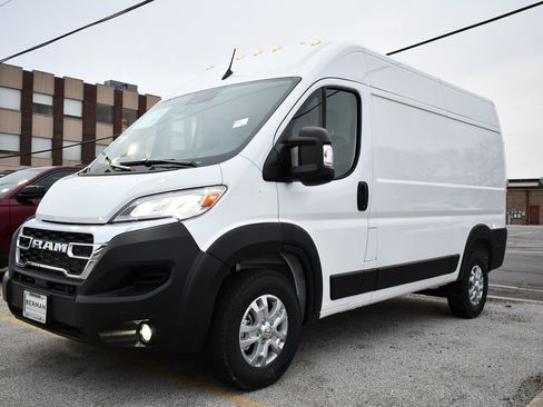 New 2026 RAM ProMaster 1500 w/ Quick Order Package 22G SLT image 3