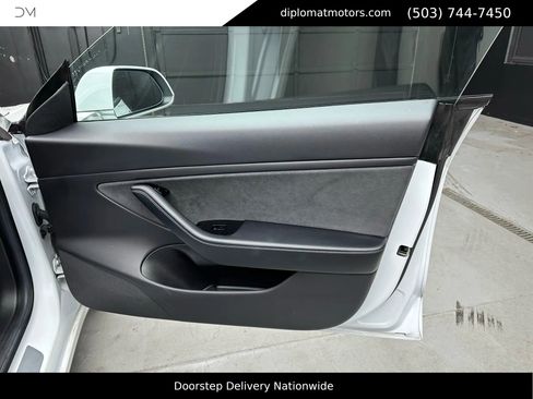 Used 2019 Tesla Model 3 Long Range image 24