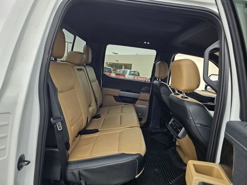 Used 2023 Ford F250 Lariat w/ Chrome Package image 29