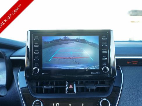 Used 2021 Toyota Corolla LE image 20