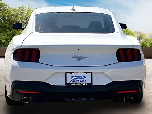 Used 2024 Ford Mustang Coupe RWD image 2