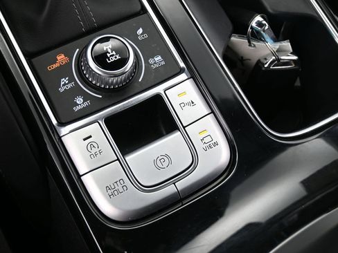 Used 2022 Kia Telluride SX w/ SX Prestige Package image 32