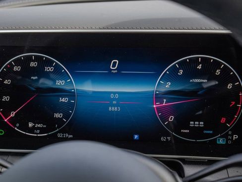 Certified 2025 Mercedes-Benz GLC 300 4MATIC image 25