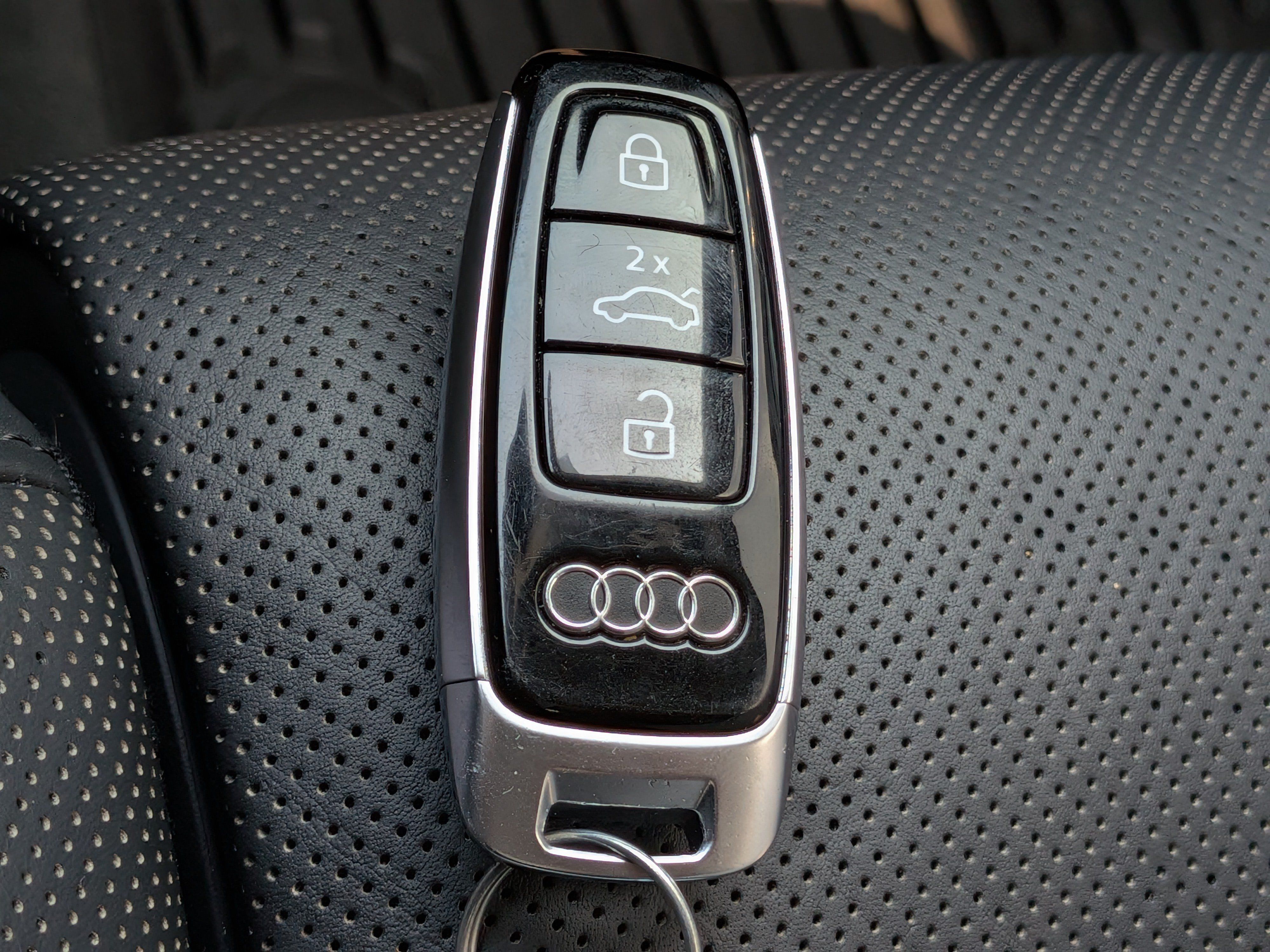 Used 2022 Audi A8 L 3.0T w/ Executive Package AWD/4WD image 33