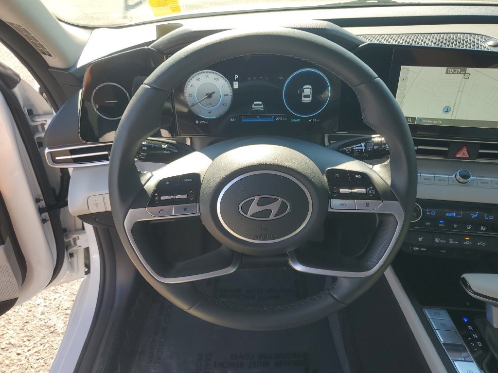 Used 2026 Hyundai Elantra Limited FWD image 13