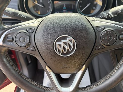 Used 2017 Buick Envision Essence AWD/4WD image 13