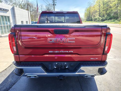 Used 2022 GMC Sierra 1500 SLT w/ SLT Convenience Package AWD/4WD image 9