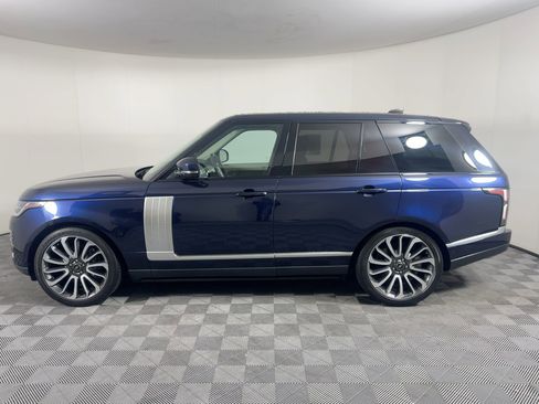 Used 2018 Land Rover Range Rover HSE image 2