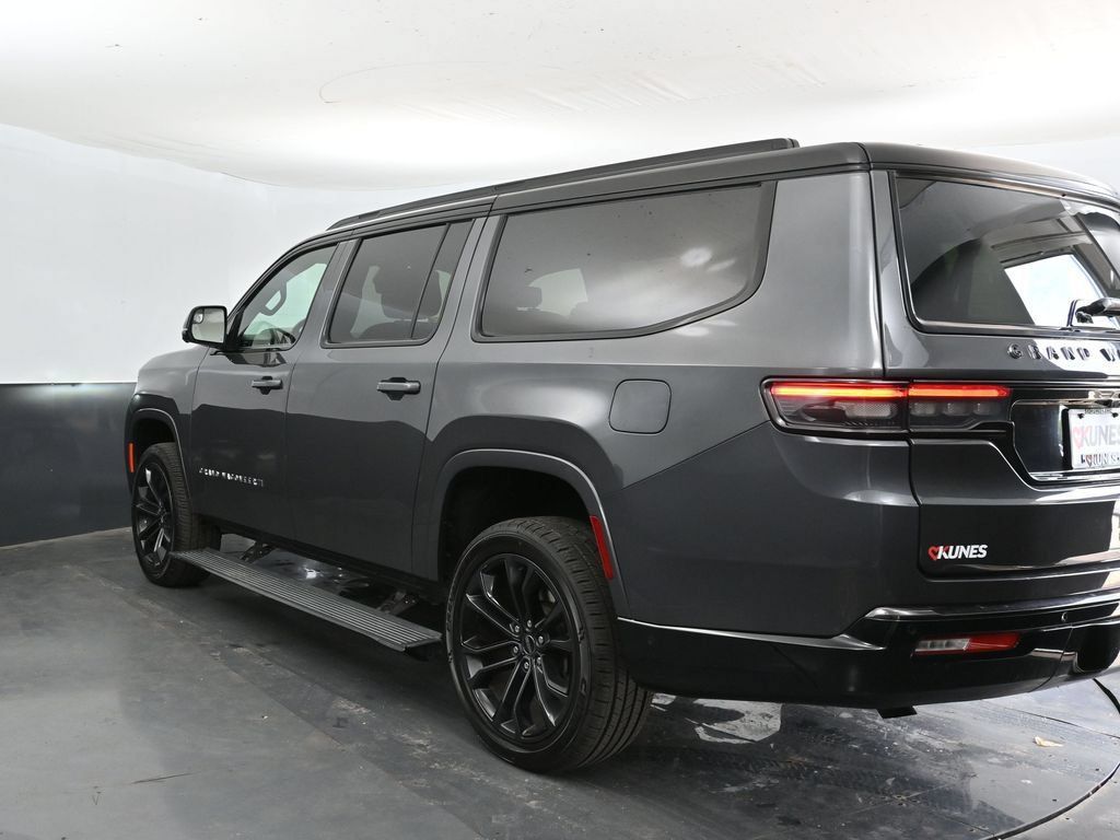 Used 2024 Jeep Grand Wagoneer L Series II w/ Quick Order Packagew 28T AWD/4WD image 11