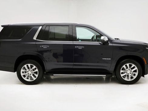 Used 2025 Chevrolet Tahoe Premier image 3
