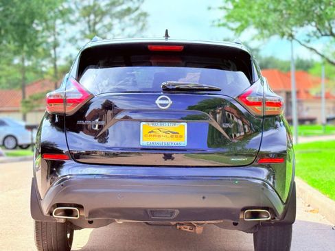 Used 2023 Nissan Murano SV w/ SV Midnight Edition Package FWD image 11