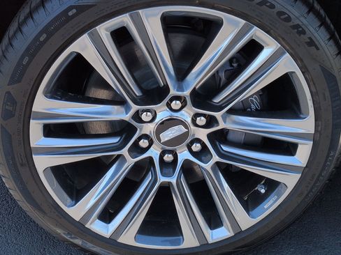 Used 2026 Cadillac Vistiq Platinum image 13