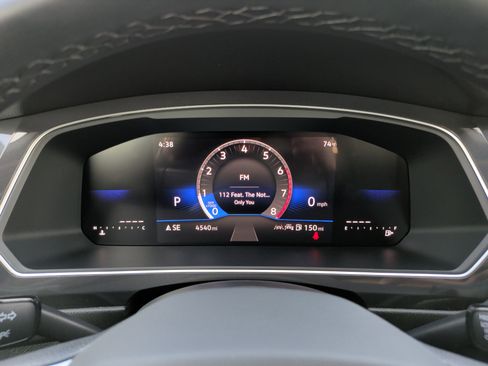 Used 2024 Volkswagen Tiguan Wolfsburg Edition w/ Panoramic Sunroof Package image 16