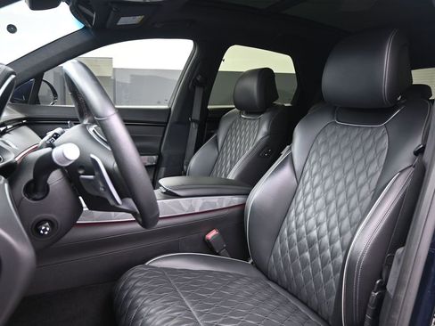 Used 2022 Genesis GV70 3.5T Sport w/ Sport Advanced Package image 10