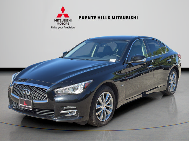 Used 2017 INFINITI Q50 2.0t w/ Moonroof Package RWD image 1