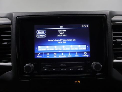 Used 2024 Nissan Frontier SV AWD/4WD image 25