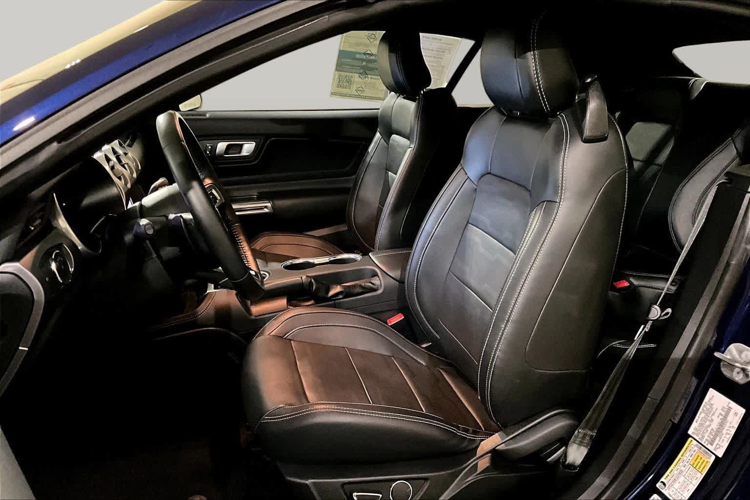 Used 2019 Ford Mustang GT Premium w/ Equipment Group 401A RWD image 8