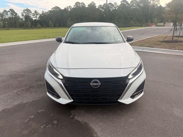 Used 2025 Nissan Altima 2.5 SV FWD image 19