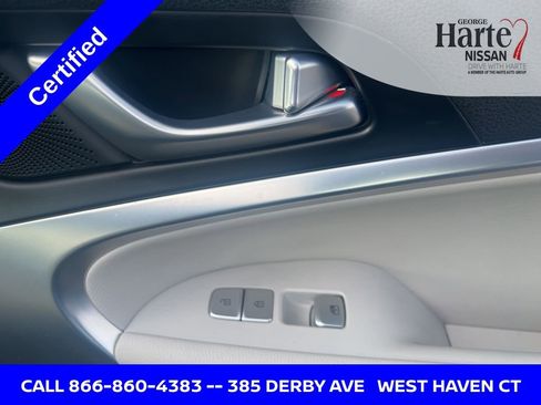 Used 2024 Genesis G70 2.5T image 41