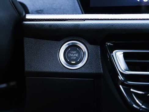 Used 2026 Chevrolet Traverse RS FWD image 47