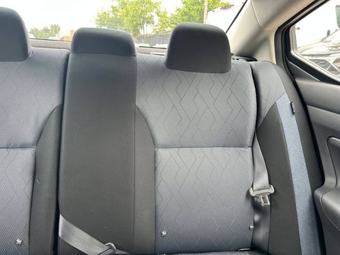 Used 2025 Nissan Versa SV FWD image 27