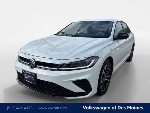 Used 2025 Volkswagen Jetta Sport FWD image 1