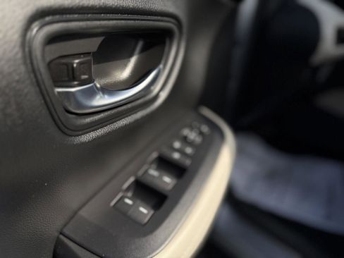 Certified 2024 Honda HR-V LX image 14