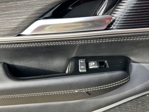 Used 2024 Jeep Wagoneer L Series II w/ Flexible Seating Group image 22