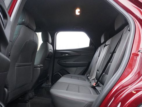 Used 2023 Chevrolet TrailBlazer RS w/ Convenience Package image 30