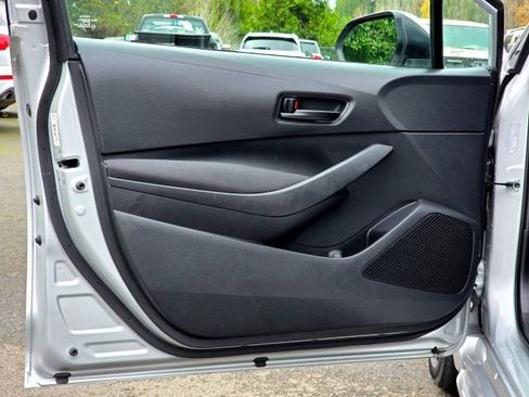 Used 2023 Toyota Corolla LE image 24