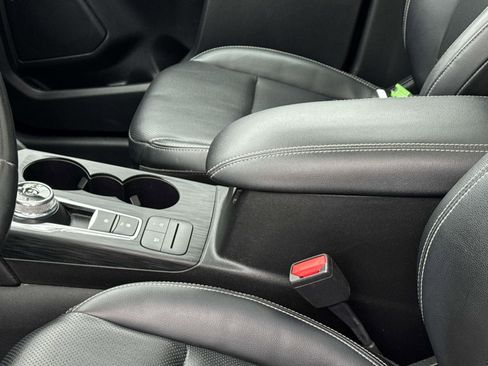 Used 2022 Ford Escape SEL image 22