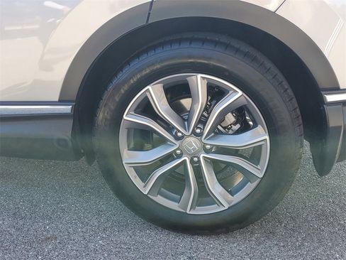 Used 2020 Honda CR-V Touring image 9