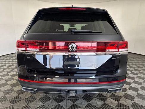 Certified 2024 Volkswagen Atlas SE w/ Panoramic Sunroof Package AWD/4WD image 23