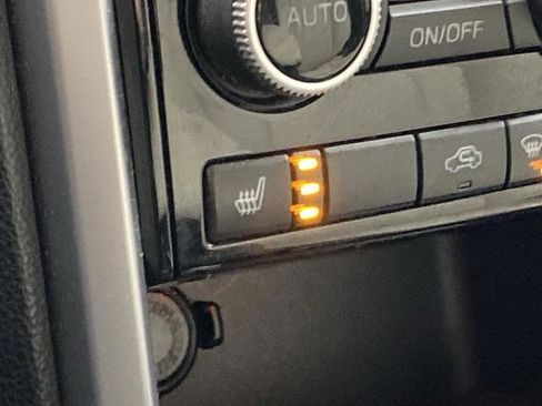 Used 2019 Subaru Ascent Limited image 11