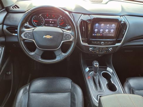 Used 2020 Chevrolet Traverse LT image 7