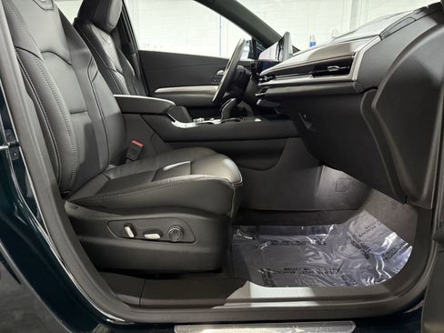 New 2025 Cadillac XT4 Premium Luxury image 46