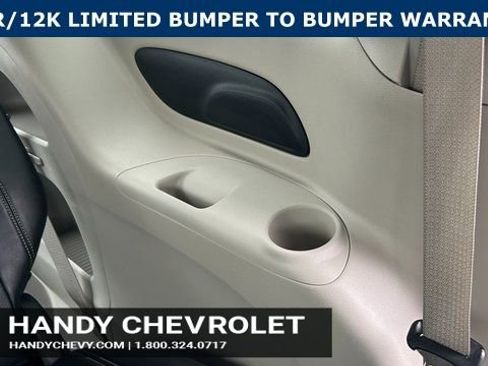 Used 2024 Chrysler Pacifica Touring-L image 46