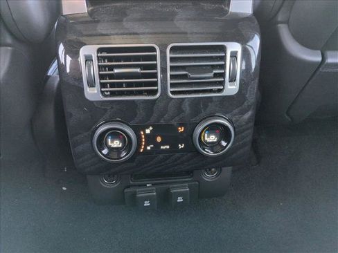 Used 2020 Land Rover Range Rover Autobiography AWD/4WD image 18