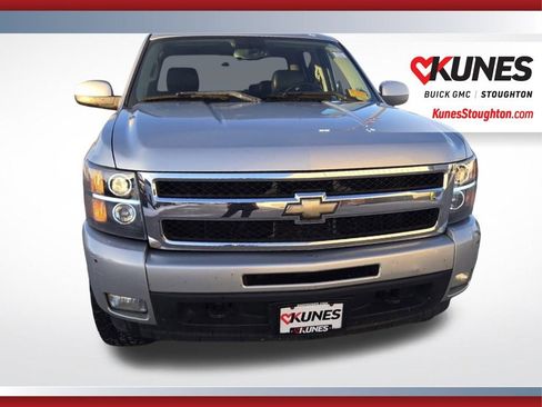 Used 2010 Chevrolet Silverado 1500 LTZ w/ LTZ Plus Package image 2