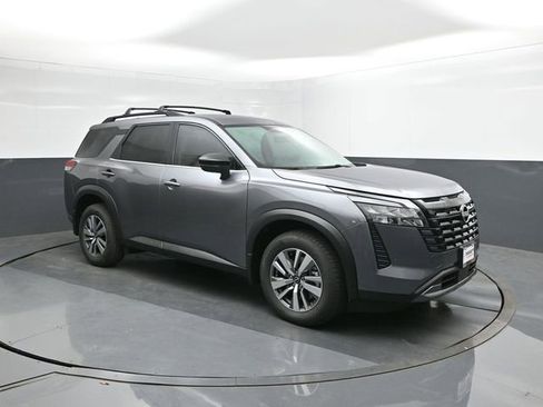 New 2026 Nissan Pathfinder SL w/ Cargo Package image 17