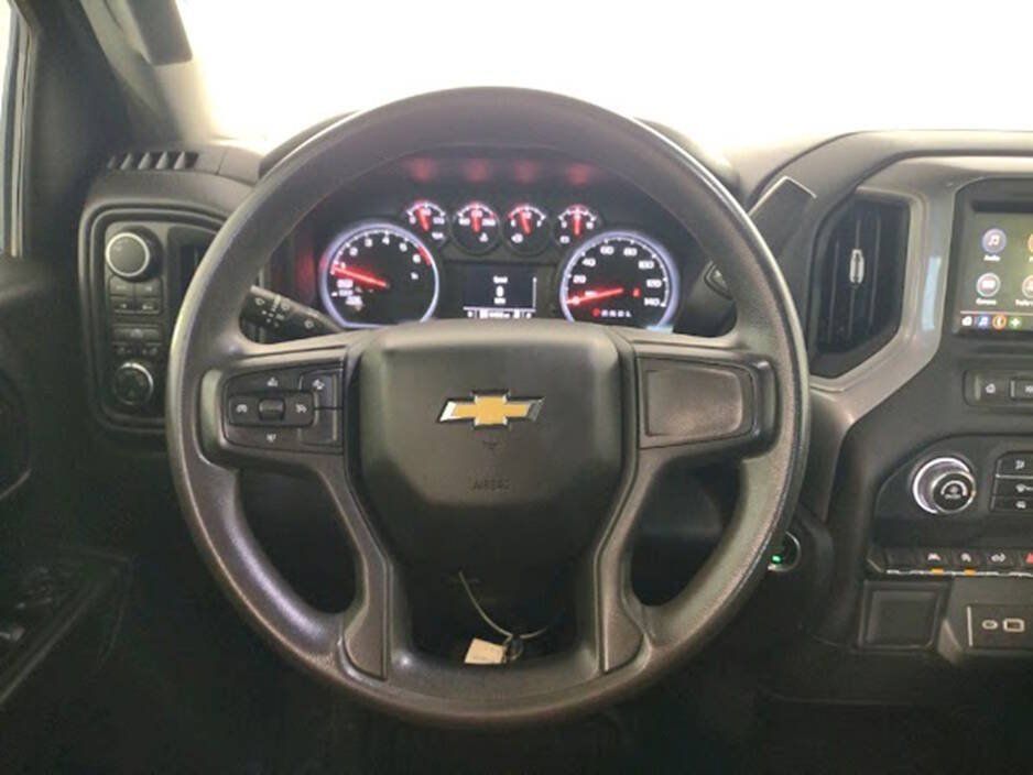 Used 2022 Chevrolet Silverado 1500 W/T w/ Trailering Package AWD/4WD image 13