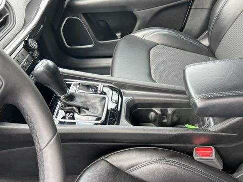 Used 2023 Jeep Compass Latitude AWD/4WD image 30