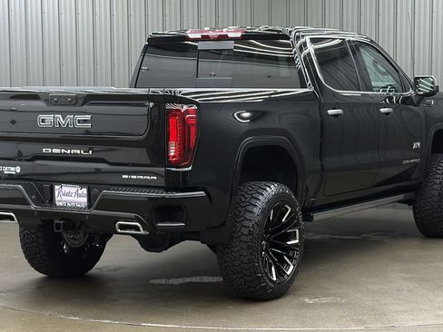 Used 2026 GMC Sierra 1500 Denali Ultimate AWD/4WD image 5