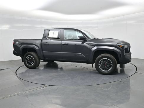 Used 2024 Toyota Tacoma TRD Sport w/ TRD Sport Upgrade Package AWD/4WD image 30