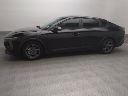 Used 2025 Kia K4 FWD image 2