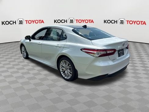 Used 2018 Toyota Camry XLE w/ Audio Package FWD image 6