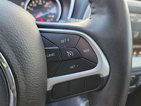 Used 2018 Jeep Compass Latitude w/ Popular Equipment Group image 28