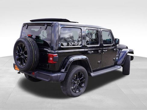 Certified 2021 Jeep Wrangler Unlimited Sahara w/ Cold Weather Group AWD/4WD image 6