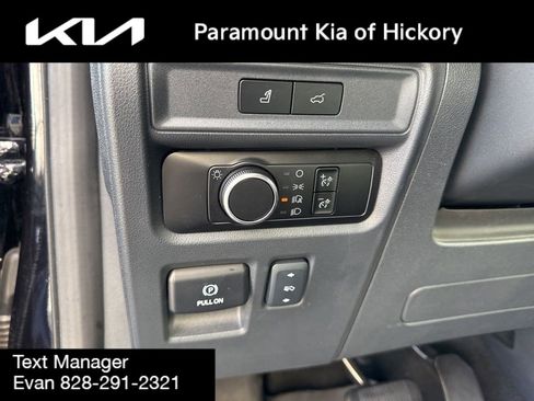 Used 2024 Ford Expedition Max XLT image 21